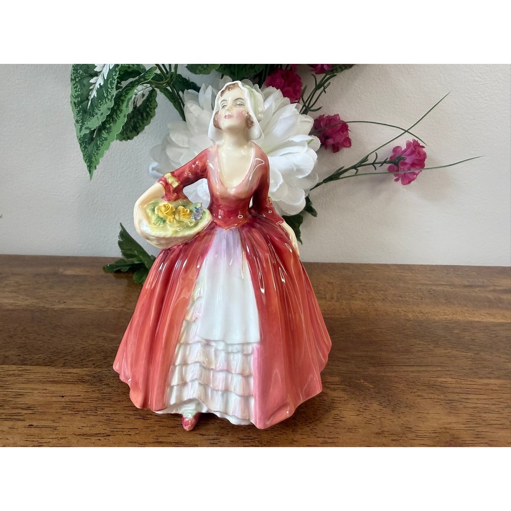 Royal Doulton Janet HN1537 Figurine Vintage Bone China Lady With Flower‎ Basket